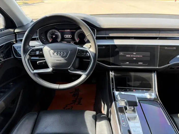 Audi A8 2022 Model A8L 50 TFSI quattro Comfort Model Collector Edition Edition – фото 10
