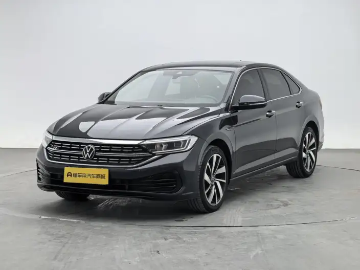 Volkswagen Sagitar 2023 Model 300TSI DSG Beyond Edition
