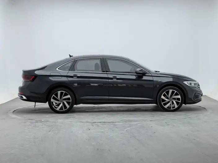 Volkswagen Sagitar 2023 Model 300TSI DSG Beyond Edition – фото 8