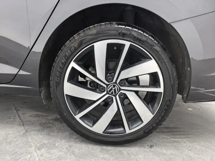 Volkswagen Sagitar 2023 Model 300TSI DSG Beyond Edition – фото 9
