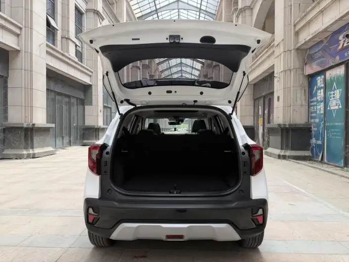 Kia Seltos 2023 Model 1.5L IVT Deluxe Edition – фото 9