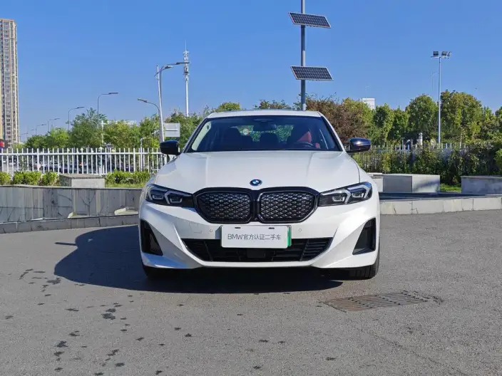 BMW i3 2026 Model eDrive40L Night Set