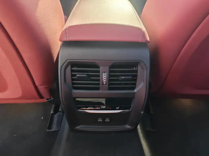 BMW i3 2026 Model eDrive40L Night Set – фото 10