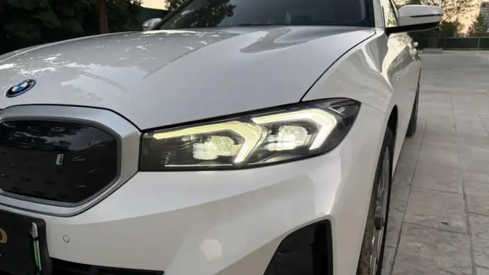 BMW i3 2025 Model eDrive35L – фото 7
