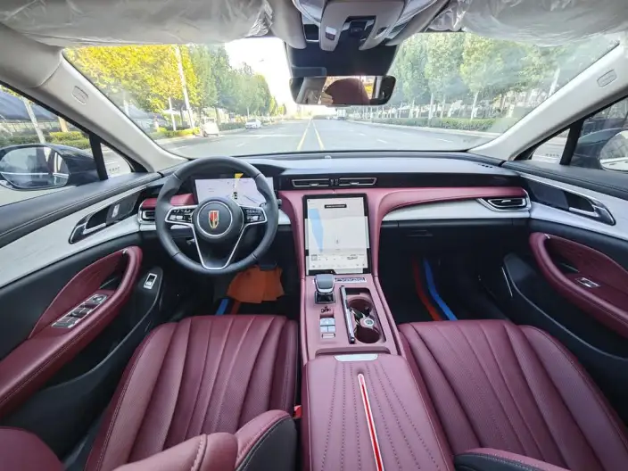 Hongqi H5 2025 Model 2.0T Automatic Flag Enjoy Edition – фото 7