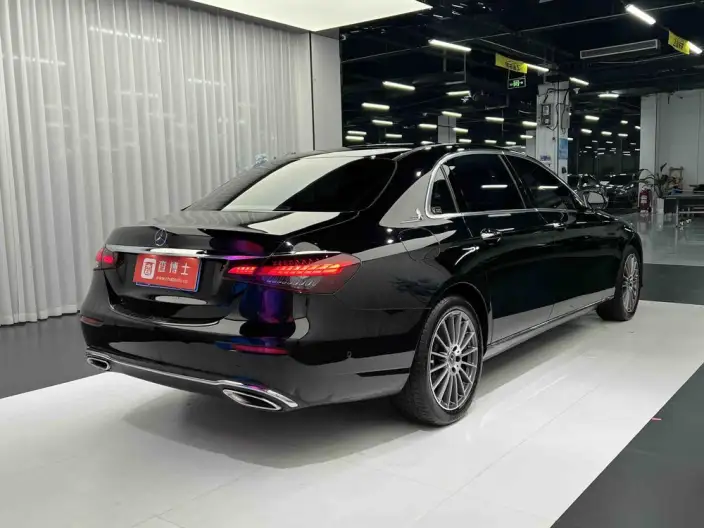 Mercedes-Benz E-Class 2023 Model E 260 L sedan – фото 6