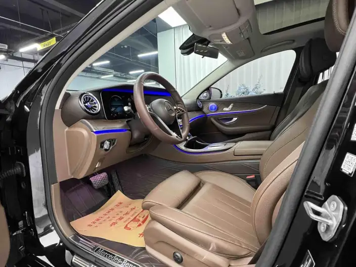 Mercedes-Benz E-Class 2023 Model E 260 L sedan – фото 9
