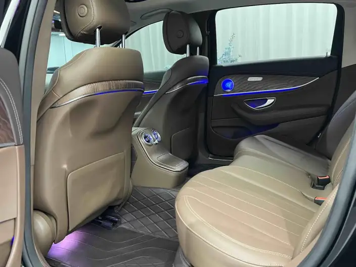 Mercedes-Benz E-Class 2023 Model E 260 L sedan – фото 10