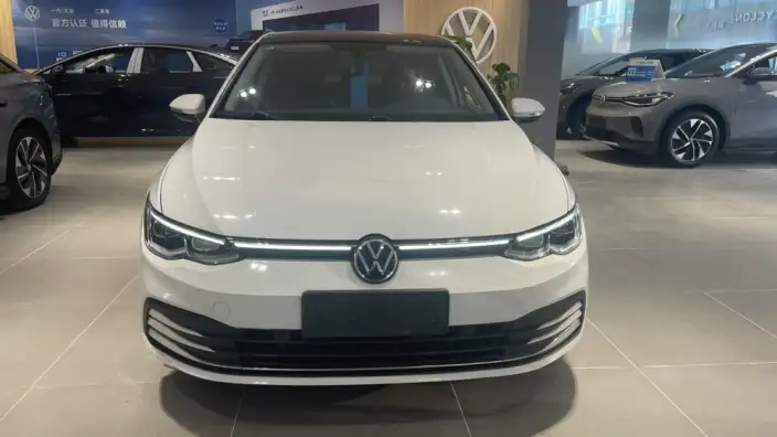 Volkswagen Golf 2023 Model 280TSI DSG Pro
