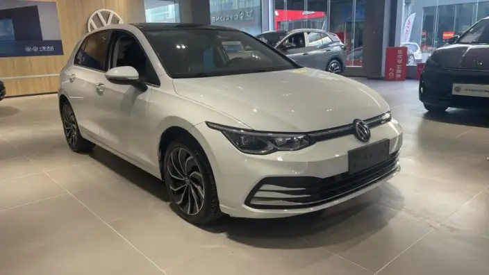 Volkswagen Golf 2023 Model 280TSI DSG Pro