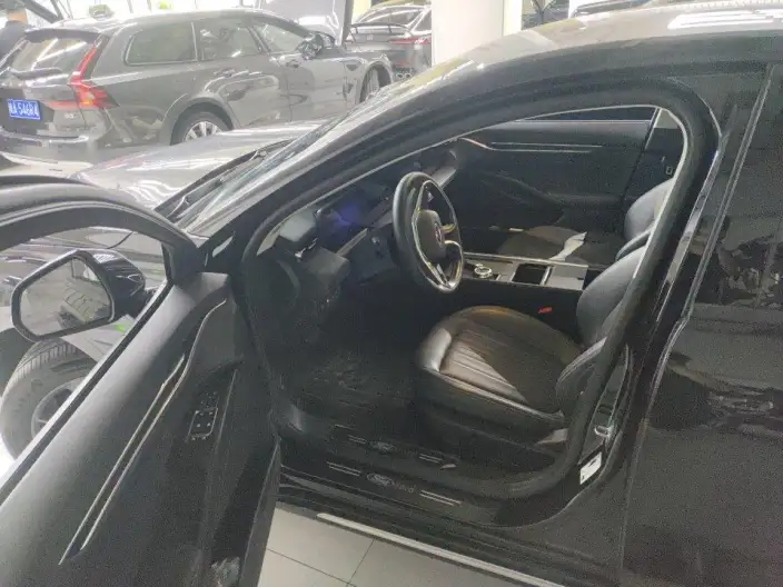 Ford Mondeo 2025 Model EcoBoost 245 Luxury Model – фото 9