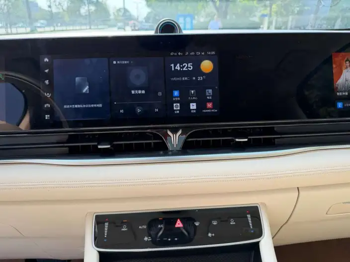 VOYAH Dreamer PHEV 2024 Model Ultra-long Endurance Premium Edition – фото 7