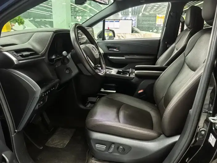 Granvia 2023 Model Intelligent Hybrid 2.5L Noble PLUS – фото 8