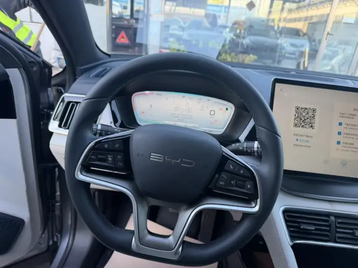 BYD Song PLUS DM 2023 Model DM-i Champion Edition 150KM Flagship PLUS – фото 8