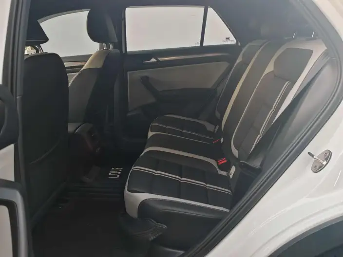 Volkswagen T-Roc 2023 Model 300TSI DSG Chenguang Edition – фото 10