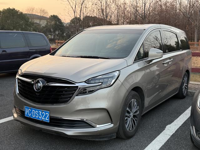 Buick GL8 2022 ES Land Premium 653T Comfort – фото 1