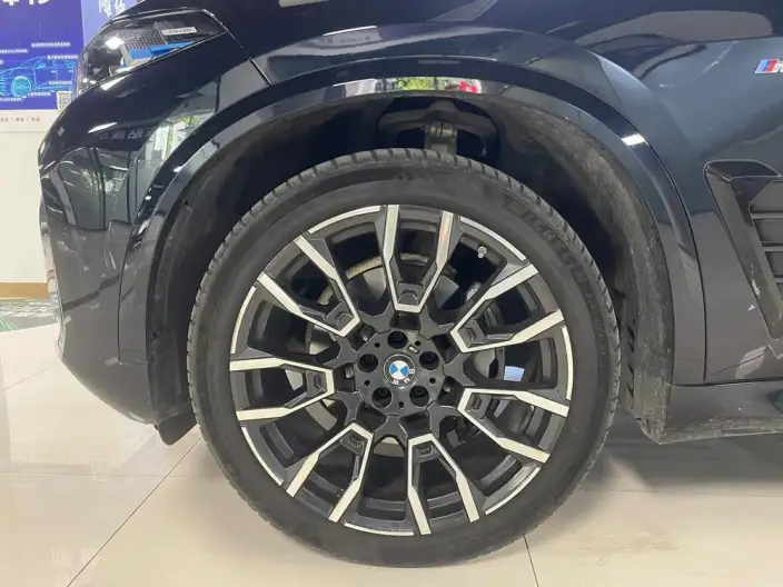 BMW X5 2023 Model xDrive40Li M Sports Night Set – фото 6