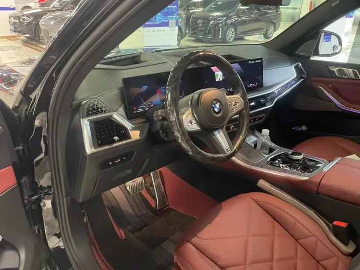 BMW X5 2023 Model xDrive40Li M Sports Night Set – фото 8