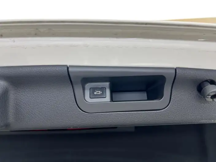 Mercedes-Benz C-Class 2023 Model C 260 L Haoye Sports Edition – фото 10