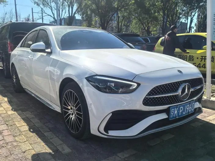 Mercedes-Benz C-Class 2024 Model C 260 L Sports Edition – фото 2