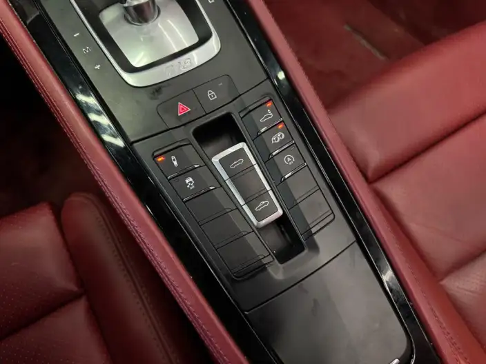 Porsche 718 2023 Model Boxster T – фото 9