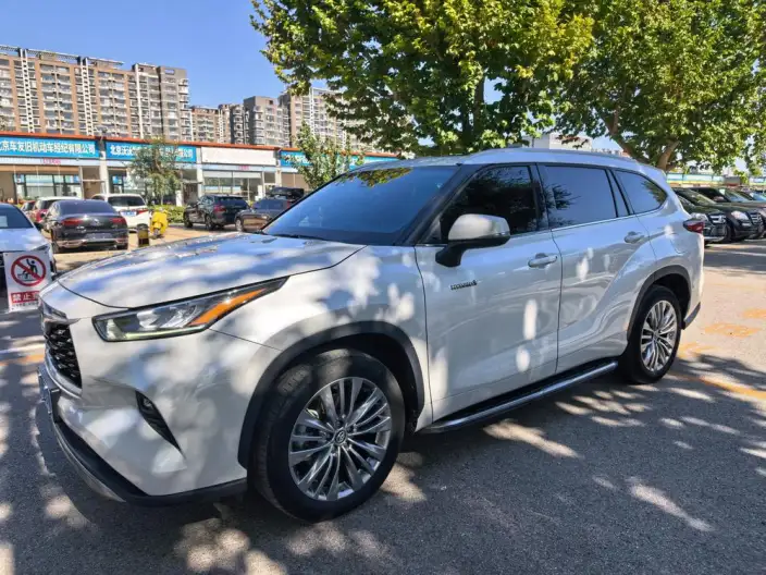 Toyota Highlander 2023 Model Hybrid 2.5L 4WD Deluxe Edition 7 seat – фото 1