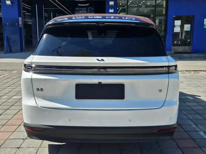 Li Auto i8 2025 Model Standard Edition – фото 5
