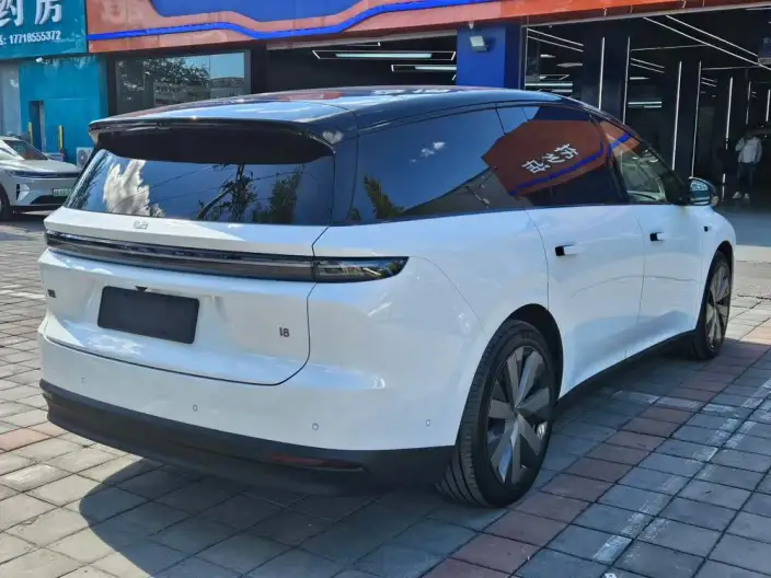 Li Auto i8 2025 Model Standard Edition – фото 6