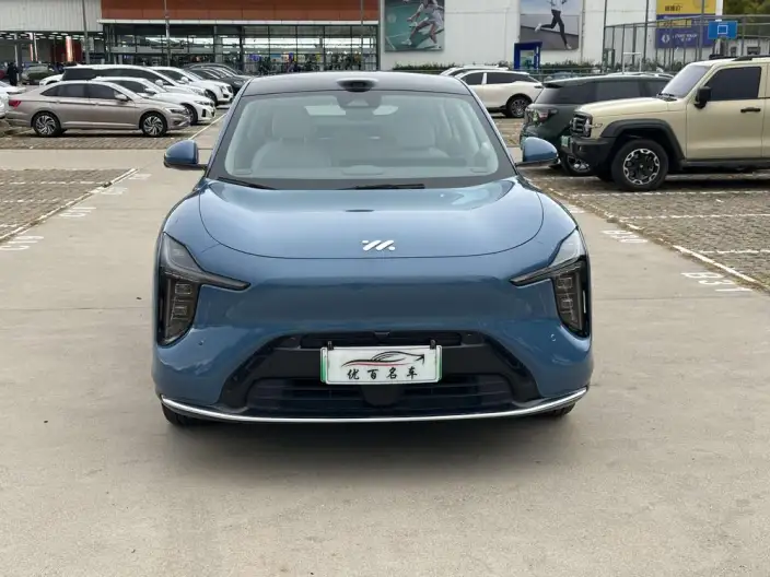IM LS6 2026 Model EV Max – фото 2