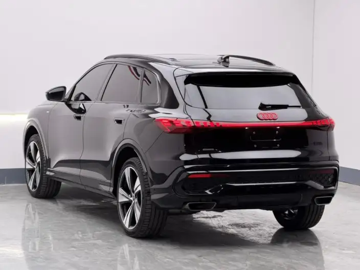 Audi Q5L 2026 Model 2.0T Smart Hybrid Exclusive Model – фото 4