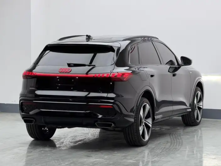 Audi Q5L 2026 Model 2.0T Smart Hybrid Exclusive Model – фото 6