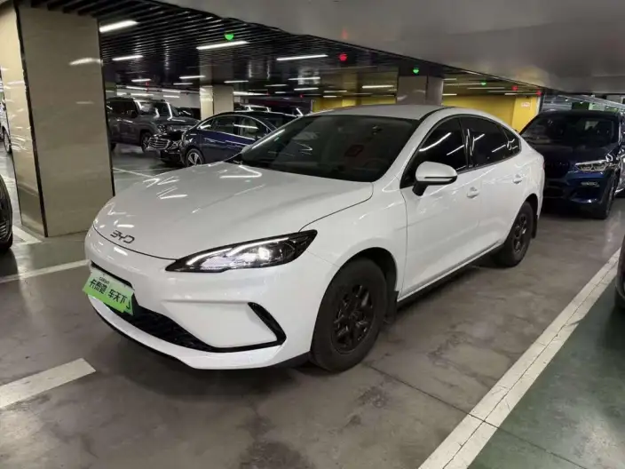 BYD Seal 05DM 2026 Model DM-i 128KM Luxury Model – фото 1