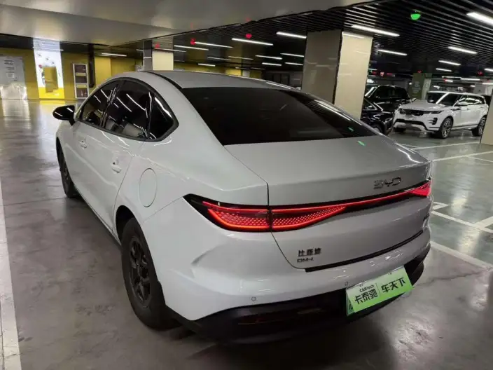 BYD Seal 05DM 2026 Model DM-i 128KM Luxury Model – фото 4