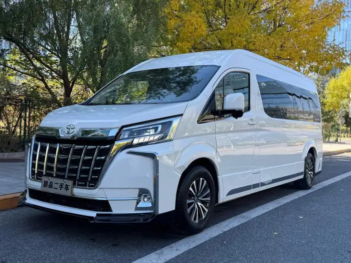 Hiace 2024 Model 3.5L Automatic Rear Drive 10 seat Parallel Imported – фото 1