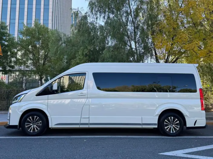 Hiace 2024 Model 3.5L Automatic Rear Drive 10 seat Parallel Imported – фото 4
