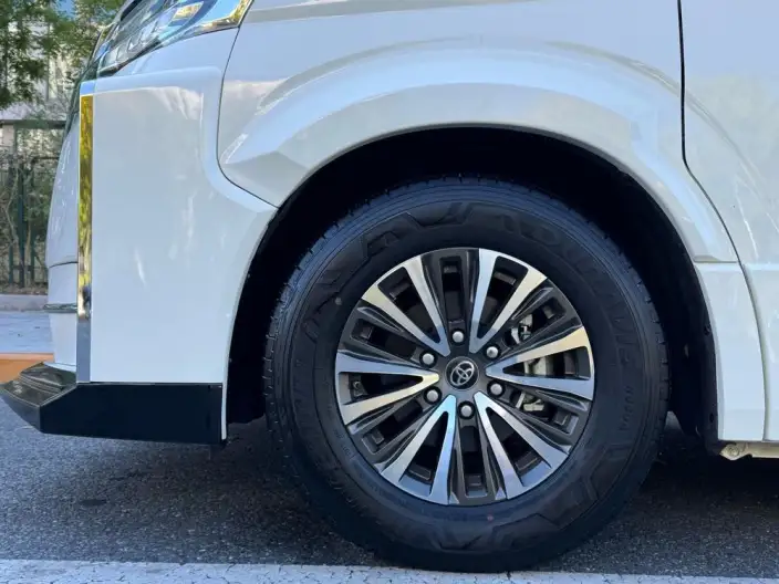 Hiace 2024 Model 3.5L Automatic Rear Drive 10 seat Parallel Imported – фото 9