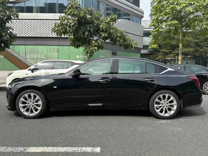 Cadillac CT5 2022 Model 28T Luxury Model – фото 4