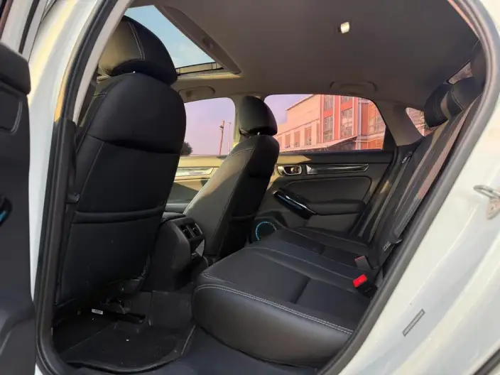 Model Ge 2022 Model 240TURBO CVT Exclusive Edition – фото 10