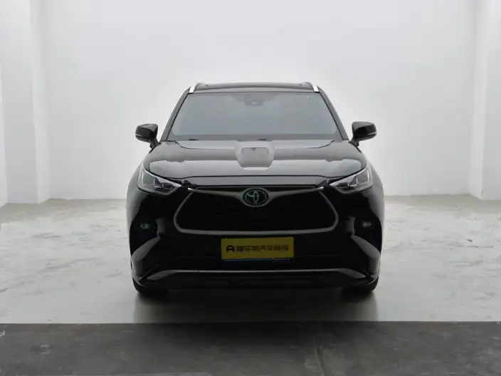 Toyota Highlander 2022 Model Hybrid 2.5L 4WD Premium Edition 7 seat – фото 2