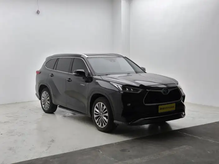 Toyota Highlander 2022 Model Hybrid 2.5L 4WD Premium Edition 7 seat – фото 3