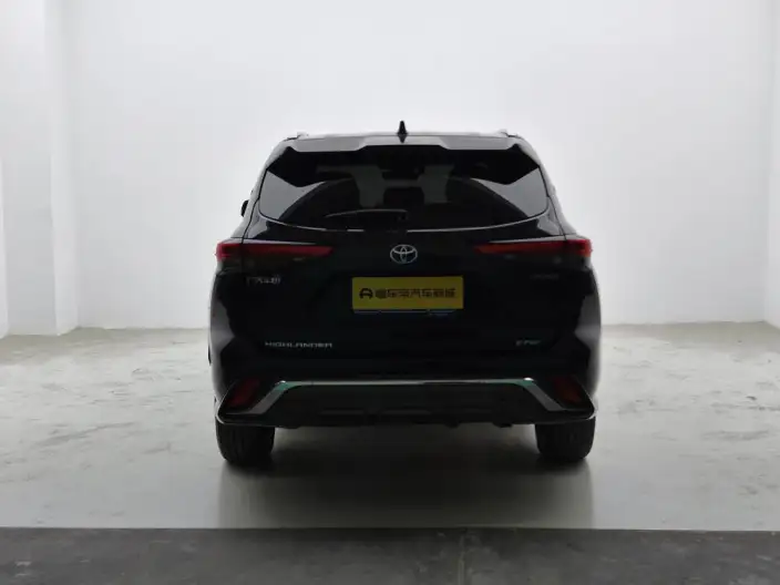 Toyota Highlander 2022 Model Hybrid 2.5L 4WD Premium Edition 7 seat – фото 6
