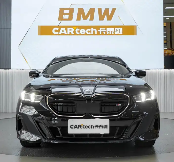 BMW 5 Series 2025 Model 530Li Leading Model M Sports Set – фото 2
