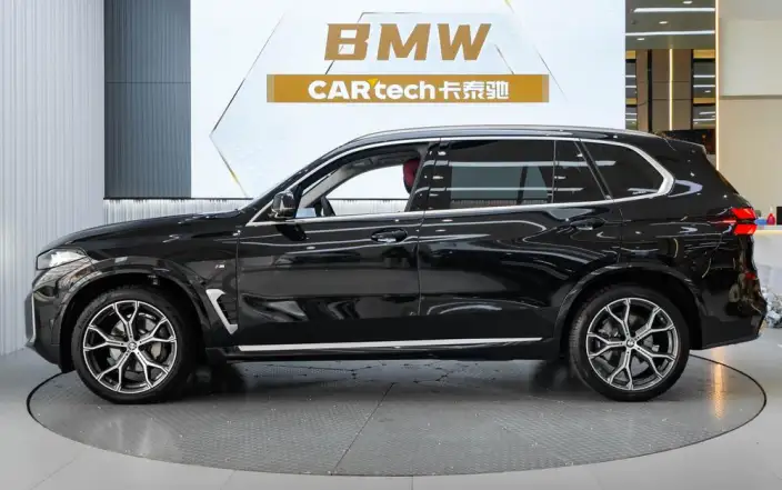 BMW X5 2023 Model xDrive30Li Exclusive Model M Sports Set – фото 3