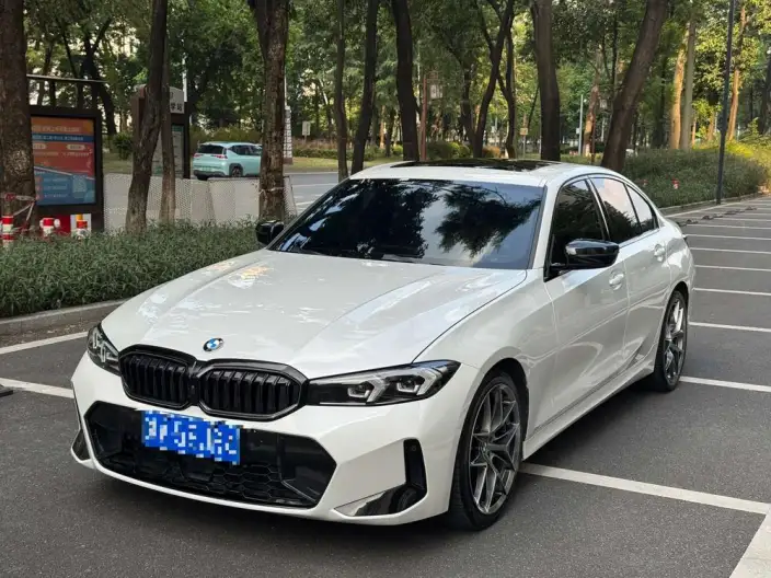 BMW 3 Series 2025 Model 330i M Sports Night Set – фото 1