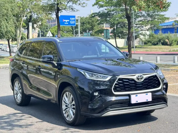 Toyota Highlander 2024 Model Hybrid 2.5L 4WD Premium Edition 7 seat – фото 3