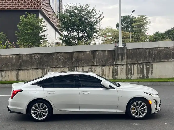 Cadillac CT5 2023 Model 28T Luxury Model Standard Edition – фото 8