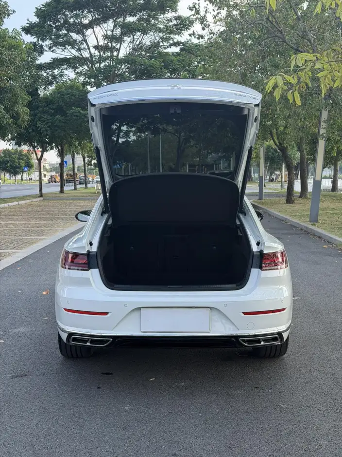 Volkswagen CC 2024 Model 380TSI Eye-catching version – фото 8