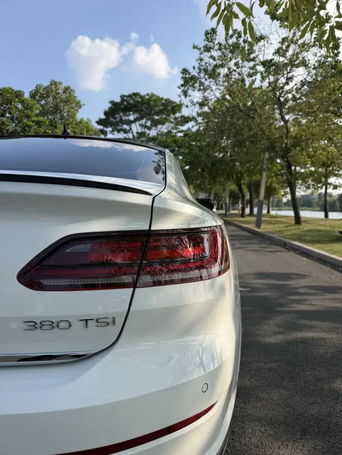Volkswagen CC 2024 Model 380TSI Eye-catching version – фото 10