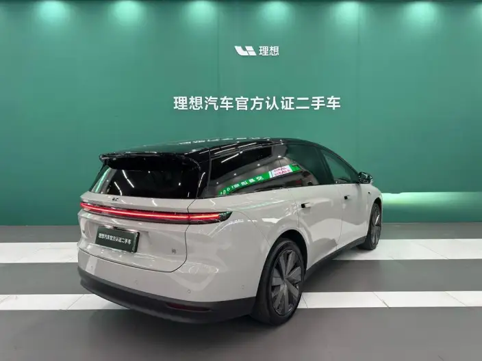 Li Auto i8 2025 Model Standard Edition – фото 4