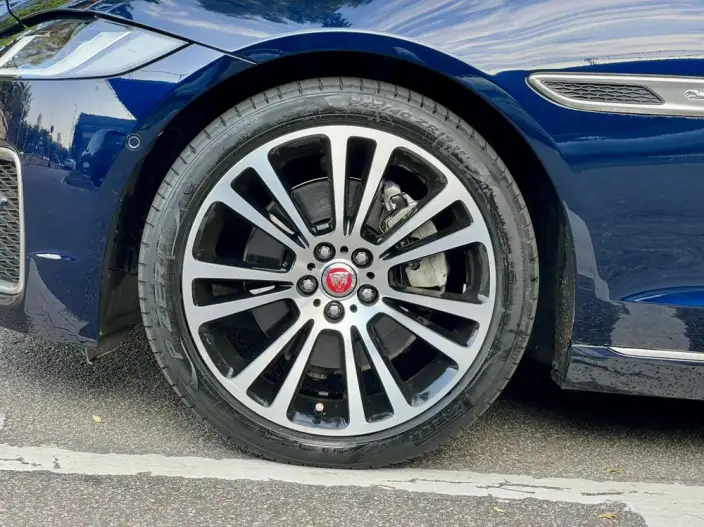 Jaguar XFL 2022 Model 2.0T P250 2WD Exclusive Deluxe Edition – фото 8